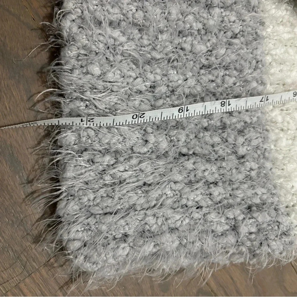 Harper Heritage Pullover Sweater. Gray and white striped. Small. Soft!! - Picture 6 of 6